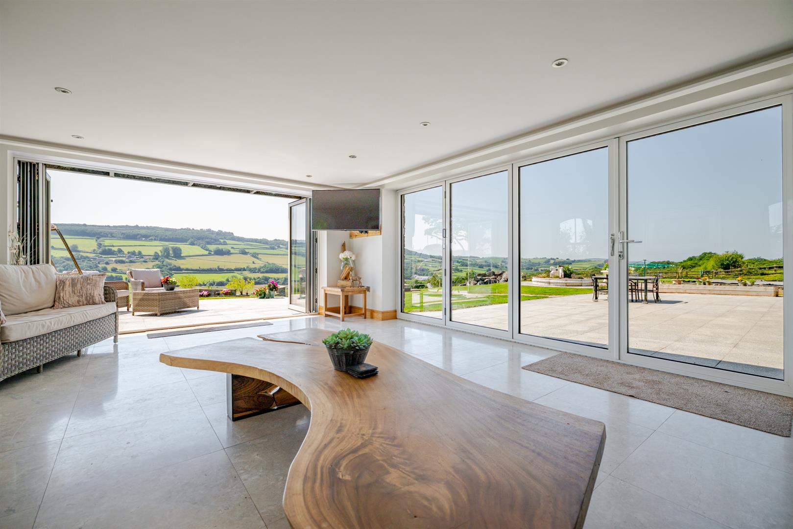 Pen Y Banc, Llangyndeyrn, Kidwelly, SA17 5ES